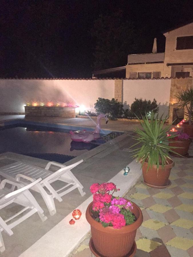 Apartments Villa Mimi Višnjan エクステリア 写真