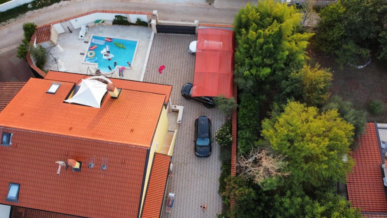 Apartments Villa Mimi Višnjan エクステリア 写真