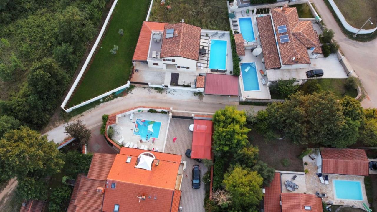 Apartments Villa Mimi Višnjan エクステリア 写真