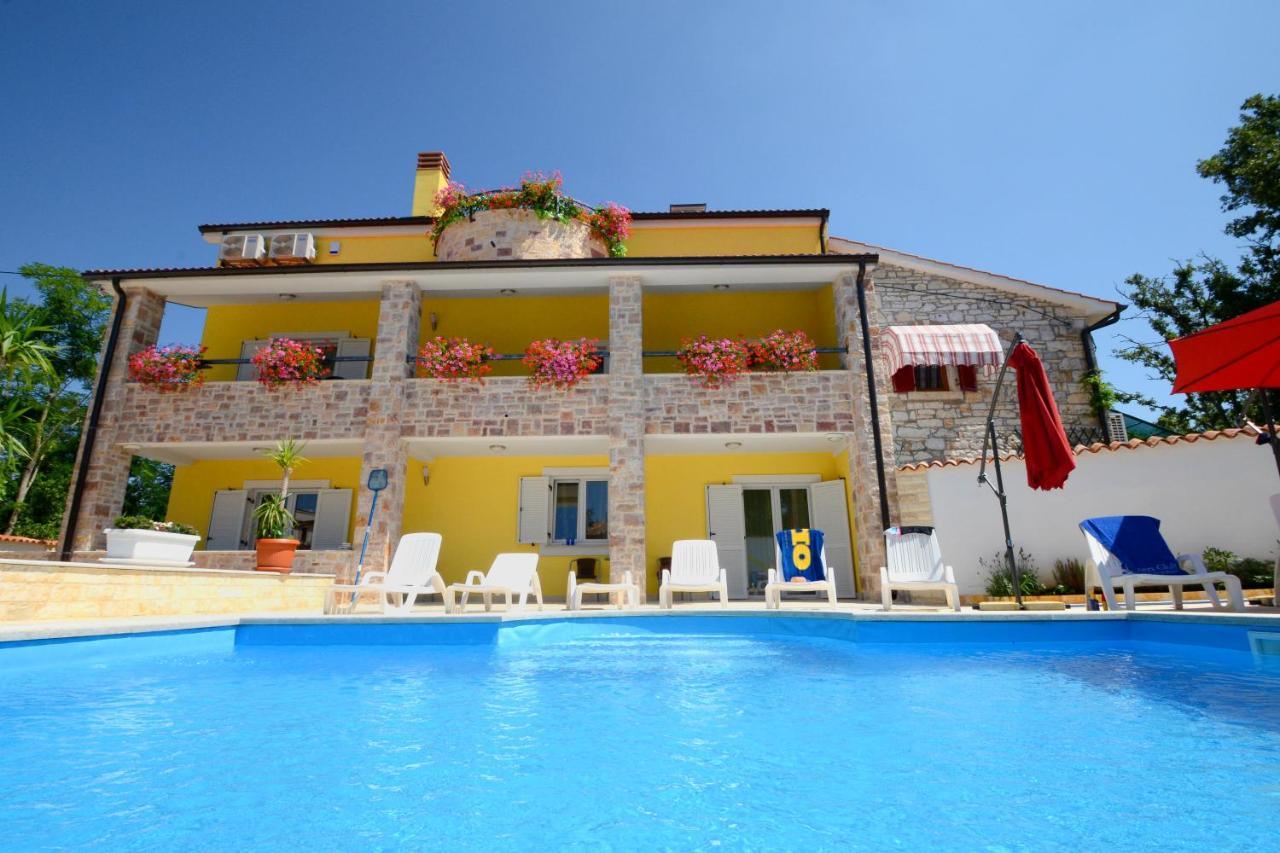 Apartments Villa Mimi Višnjan エクステリア 写真