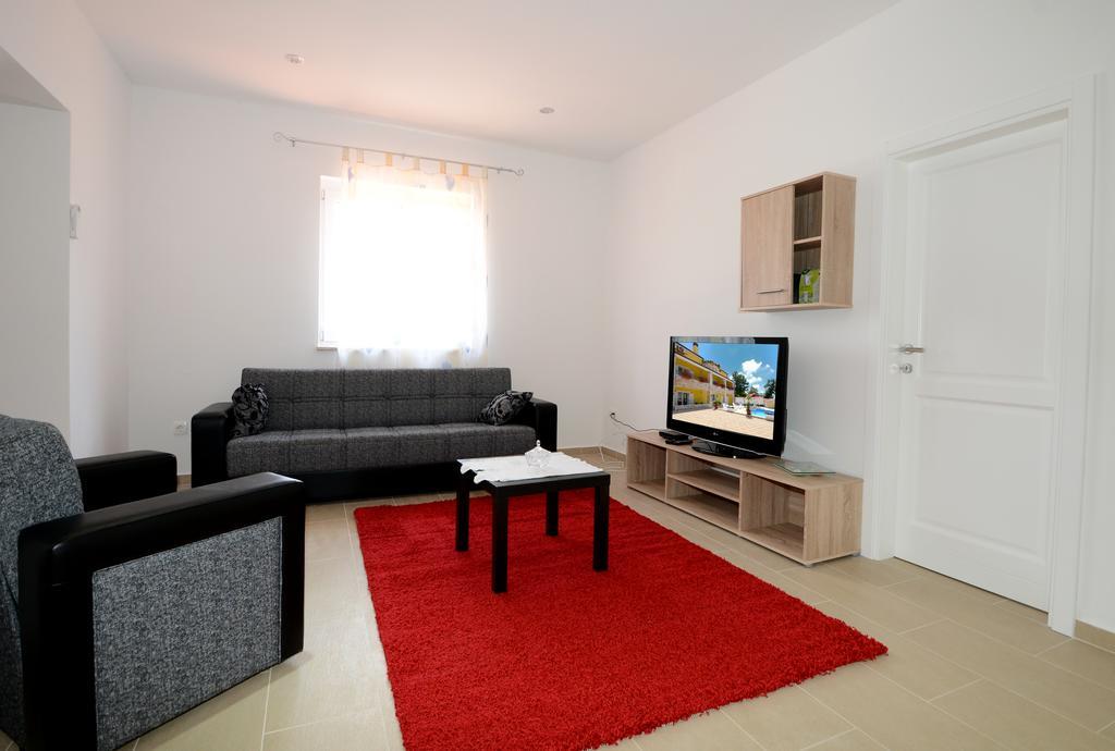 Apartments Villa Mimi Višnjan 部屋 写真